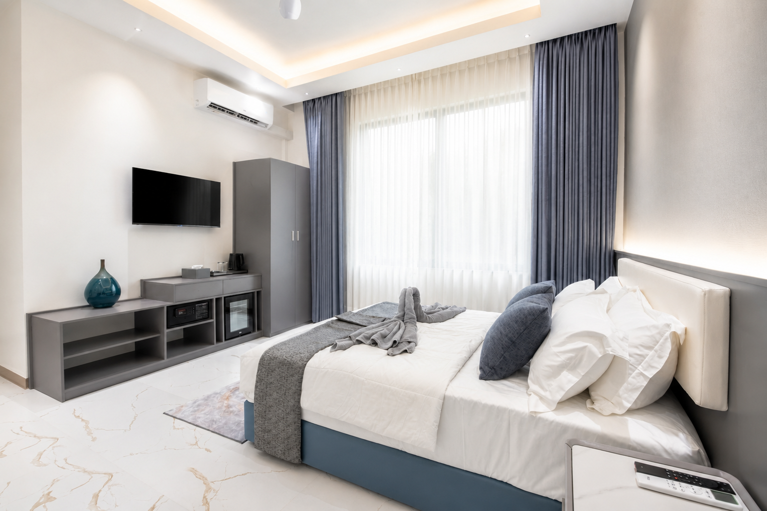 Deluxe / Family Room photo 3 at Opal Oasis